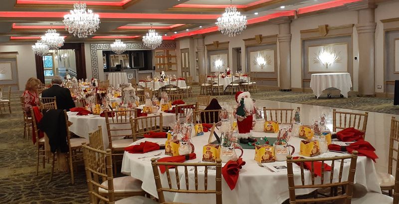 ./Gallery/2022 Christmas Party/IMG_2537.jpg